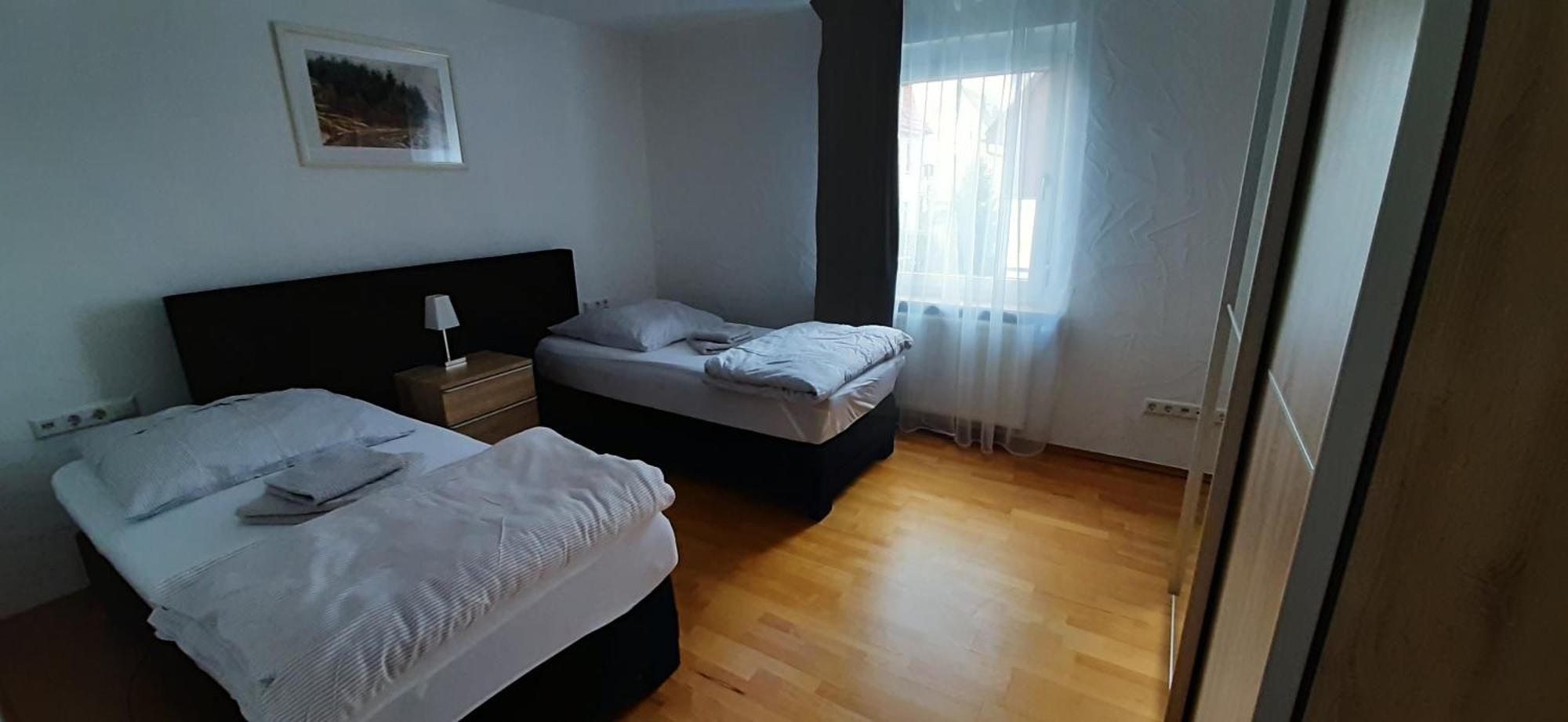 Fewo Reutlingen Heinestrasse Номер фото