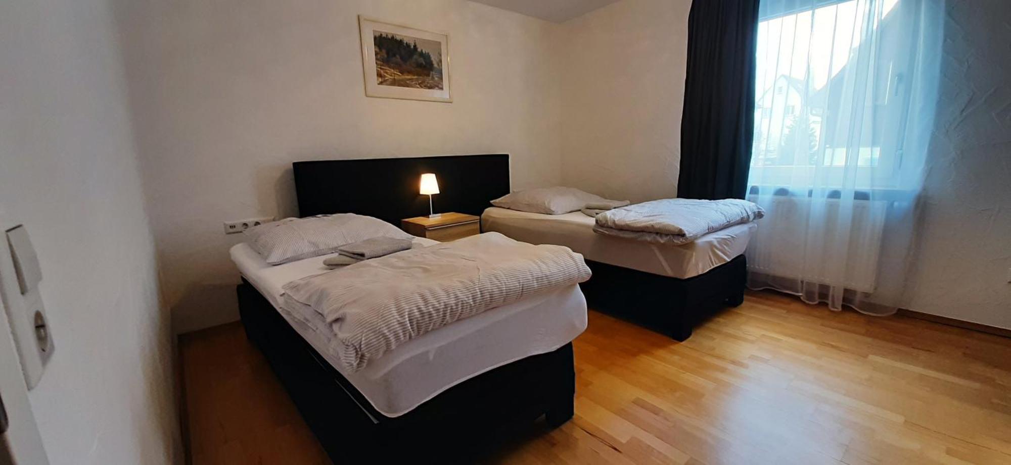 Fewo Reutlingen Heinestrasse Номер фото